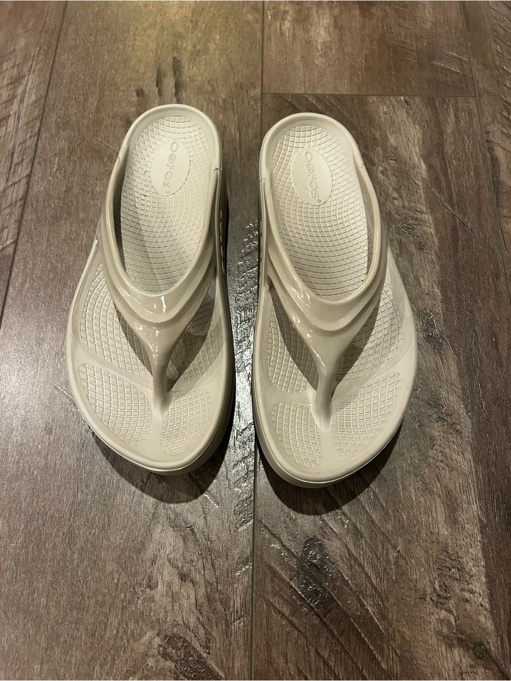OOFOS Women's Ooahh Sport Sandals in Light Beige